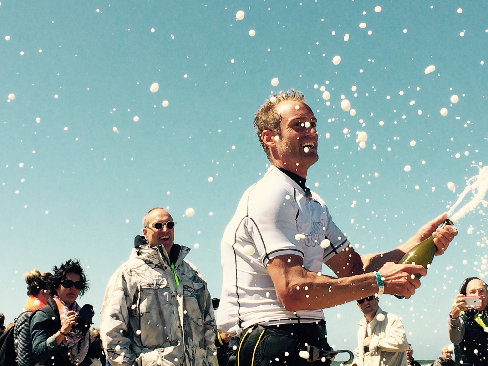 Casper Bouman wint ONK Marathon Windsurfen tijdens Ronde om Texel 2015