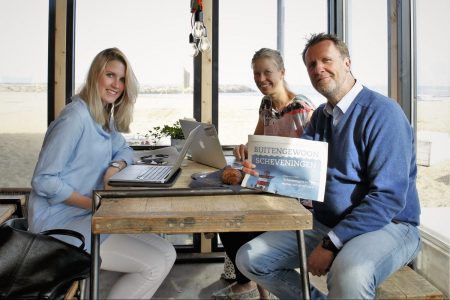 Team Stichting Marketing Scheveningen - Foto Anne de Rijk Presentatie Zomerkrant Buitengewoon Scheveningen - 10-6-2016